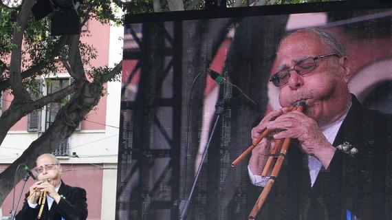 Bologna, laurea ad honorem a Luigi Lai «Virtuoso che ha salvato le launeddas»