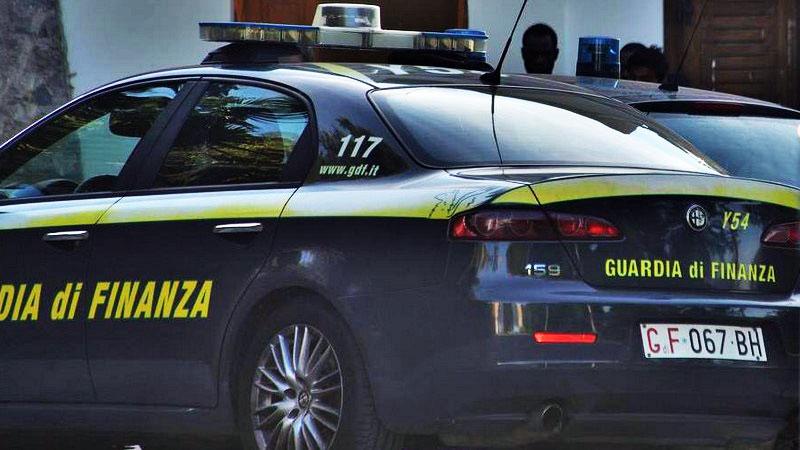 Cecina, non paga i debiti con il Fisco ma riacquista la sua casa all’asta