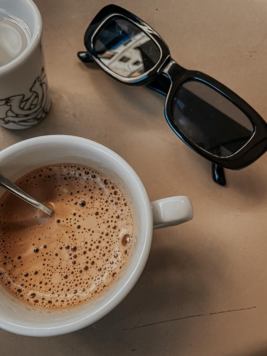 Modena, denuncia di Federconsumatori: «In un bar del centro caffè a 2 euro al banco, domenica dopo le 16,30»