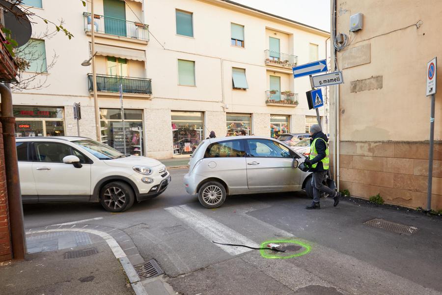Investita sulle strisce: è gravissima
