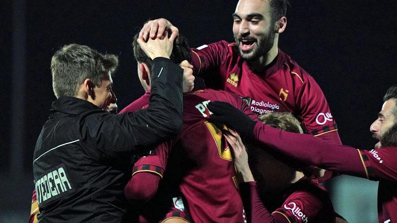 Pontedera, la squadra vince ma la città dorme. La società: «Vogliamo riempire stadio»