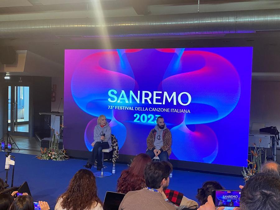 Coma Cose: «A chi è stato importante un addio non si dà mai»