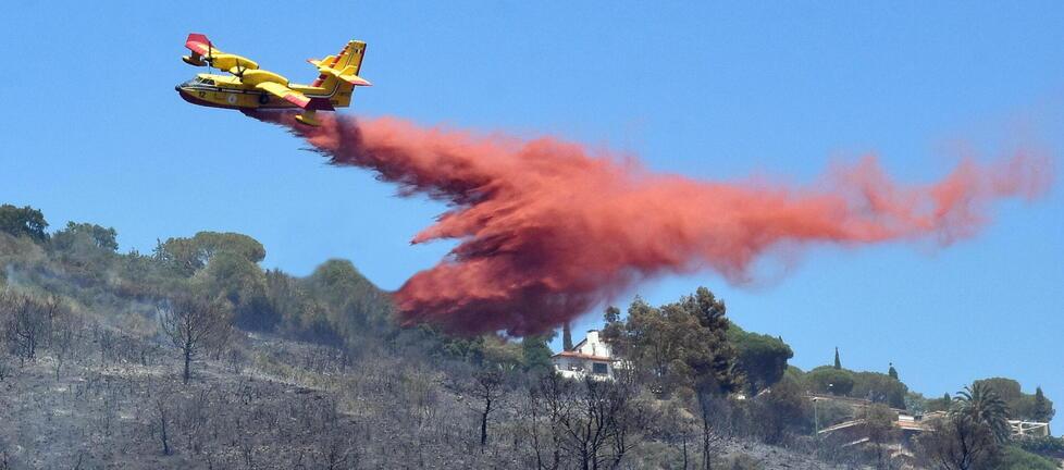 Condannato per cinquanta incendi in Maremma, nove anni all’ex autotrasportatore. Decisive celle telefoniche e immagini