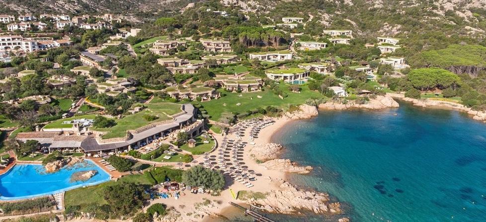 Costa Smeralda, nuova vita per gli hotel dei vip 