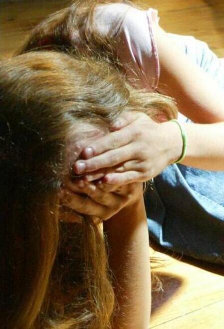 Pavullo, una delle vittime di molestia al market «Ci aveva offerto mille euro a testa» 