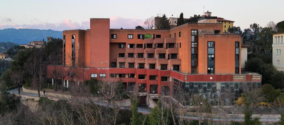 Montecatini, ex hotel confiscato alla malavita: si cercano fondi per abbatterlo