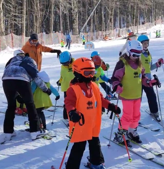 Piste “consumate” dai visitatori all’Amiata: i cannoni sparano giorno e notte