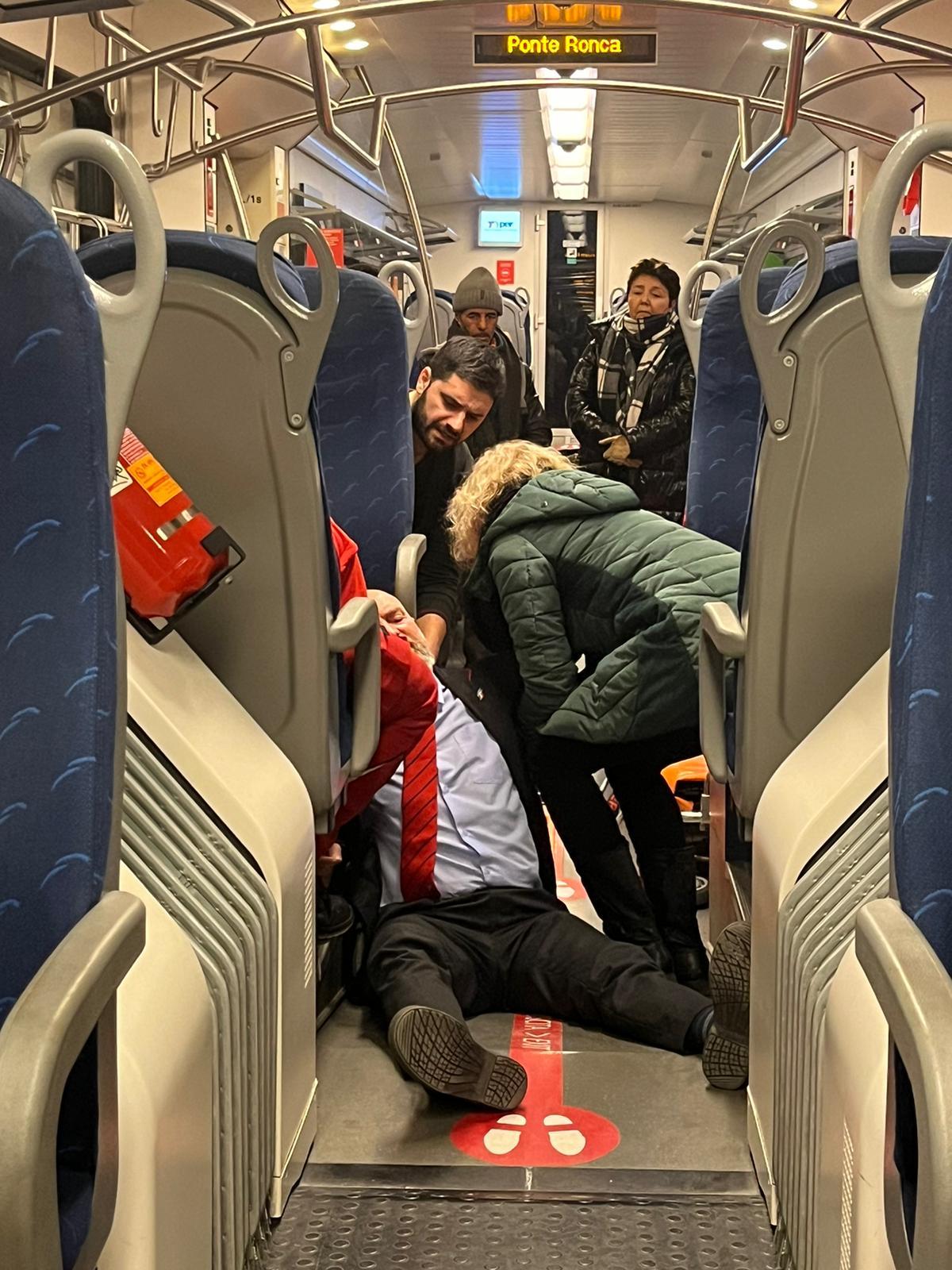 Vignola Capotreno picchiato e ferito da viaggiatori senza biglietto