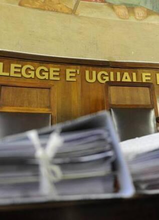 Pisa, dodici anni al violentatore: tentò anche di uccidere la donna