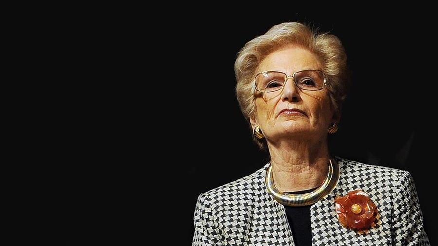 La senatrice Liliana Segre scrive alla città di Nuoro e cita Salvatore Satta