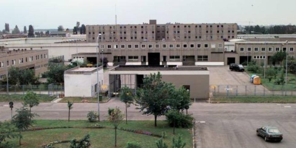 Modena. Detenuto a S. Anna picchia un ispettore