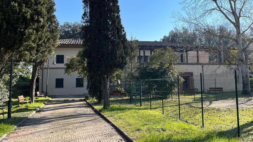 Pontedera: villa, scuola e parco a 1,8 milioni. In vendita i “gioielli” di via De Gasperi