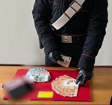 Sassuolo, arrestato minorenne con 14 banconote da 50 euro false