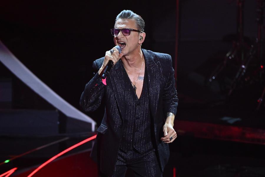 Sanremo, standing ovation per i Depeche Mode all’Ariston Il Tirreno