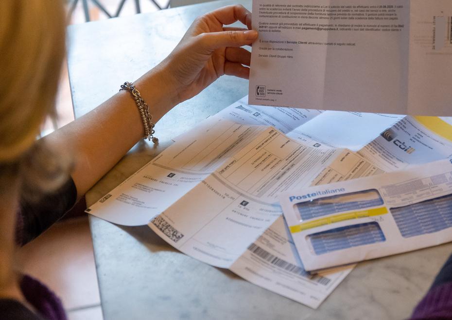 Ariano Ferrarese, quel negozio non è suo da anni: «Ma il Consorzio vuole i soldi»