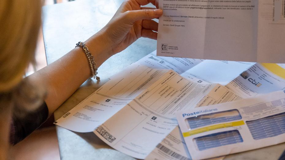 Ariano Ferrarese, quel negozio non è suo da anni: «Ma il Consorzio vuole i soldi»