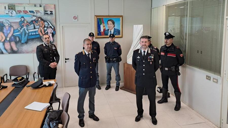 La conferenza stampa degli inquirenti per illustrare l’operazione che ha portato a quattro arresti