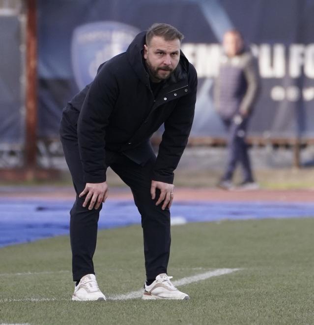 Paolo Zanetti durante la partita tra Empoli e Spezia