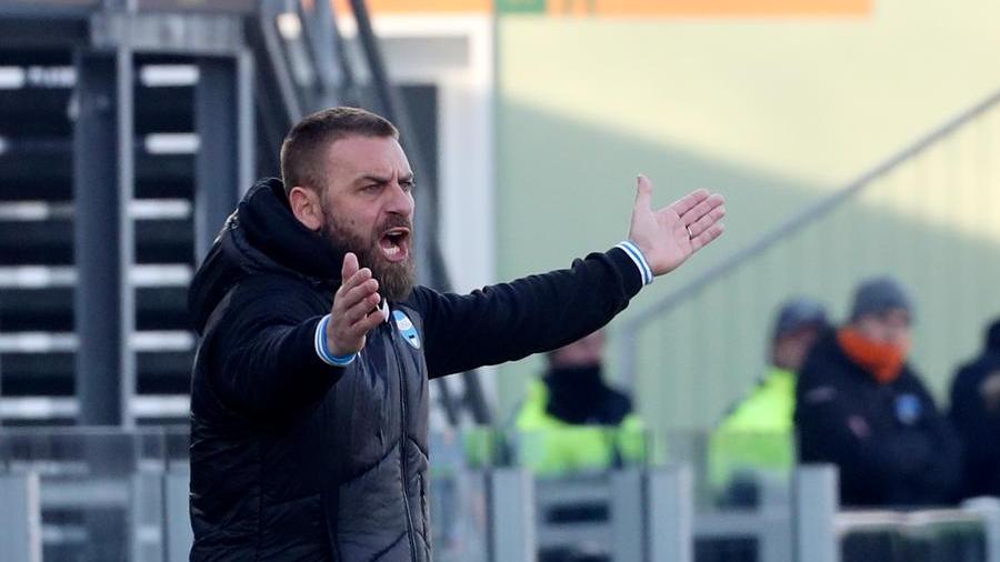 Spal, De Rossi: “Un primo tempo così non si può accettare”