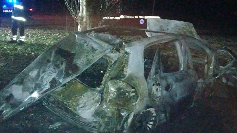 «Aiuto, la mia macchina è esplosa». A Medelana arrivano i vigili ma lui non c’è più