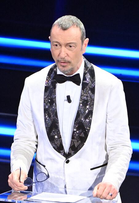 Sanremo Amadeus e gli attacchi dei politici di centro destra: «Se mi cacciano? Me ne vado» 