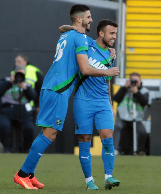 Sassuolo, pari  spettacolare Ma Berardi va ko