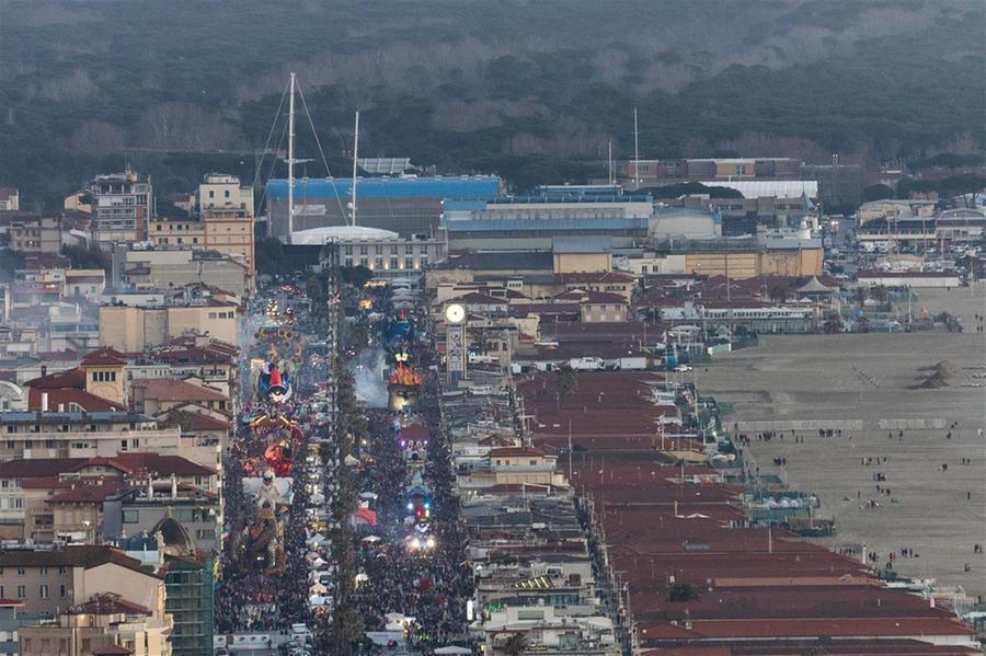 
	Il Carnevale di Viareggio fotografato da Massimo Sestini

