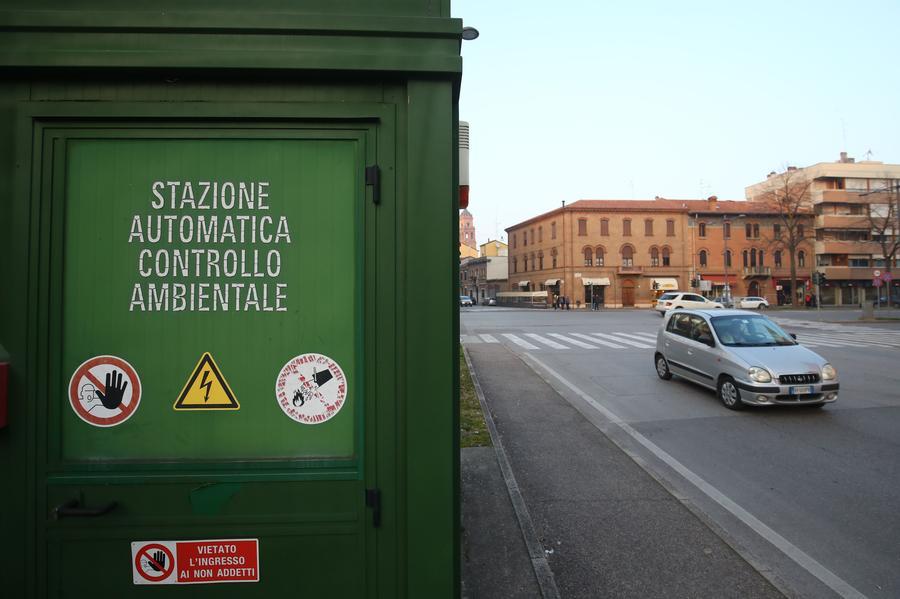Peggiora lo smog, Ferrara proroga i divieti ai diesel Euro 5