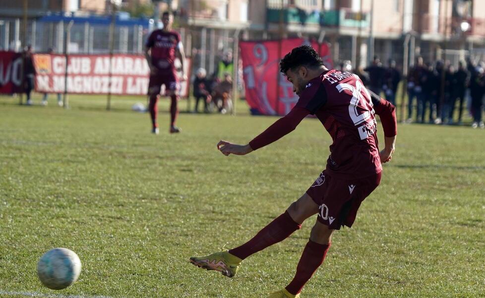 Il Livorno resta ingabbiato: nel “pollaio” di Ponsacco solo un pari