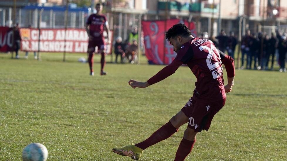 Il Livorno resta ingabbiato: nel “pollaio” di Ponsacco solo un pari