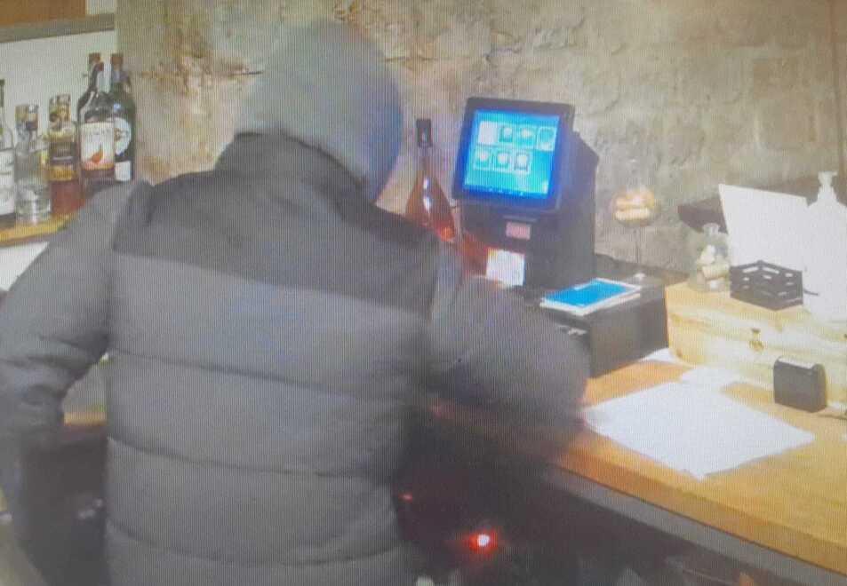 Pisa, “Il Mercante” colpito di nuovo: rubato un vecchio computer – Video