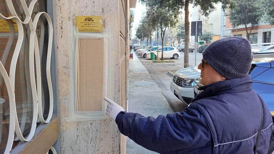 Modena. Il disagio di viale Verdi tra furti e droga «E ora di notte rubano anche i citofoni»