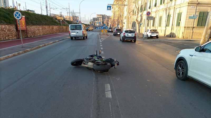 Grosseto, scontro auto-moto: grave un 47enne