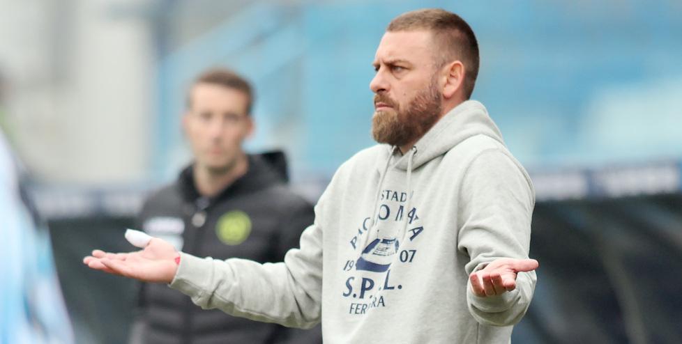 Ferrara, De Rossi esonerato: Oddo già in campo