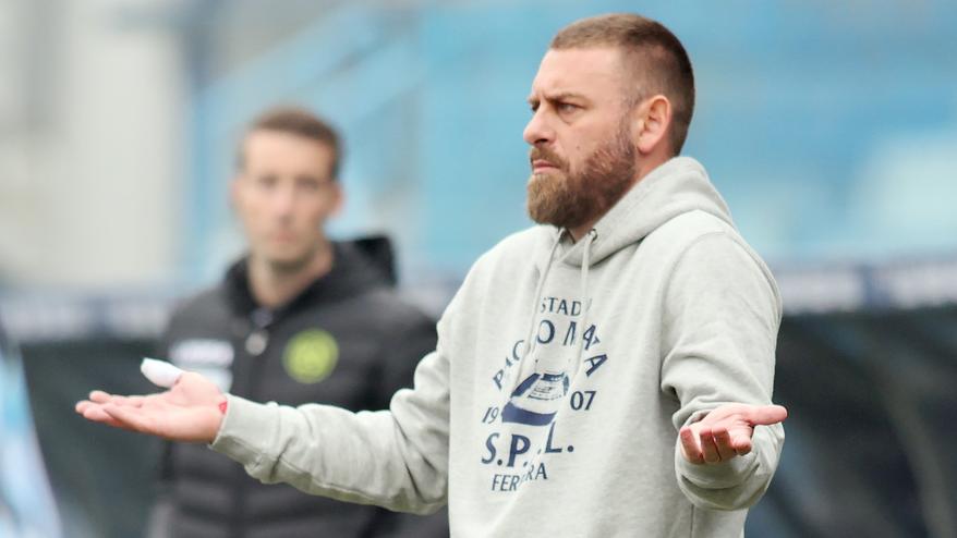 Ferrara, De Rossi esonerato: Oddo già in campo