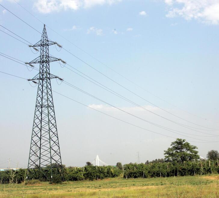 Battaglia dei tralicci, il comitato di residenti vince il primo round
