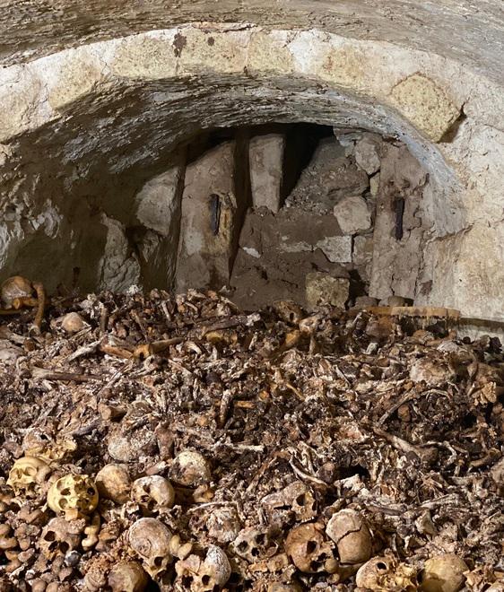 Dalle ossa della cripta dei Viandanti uno studio sui sassaresi di una volta