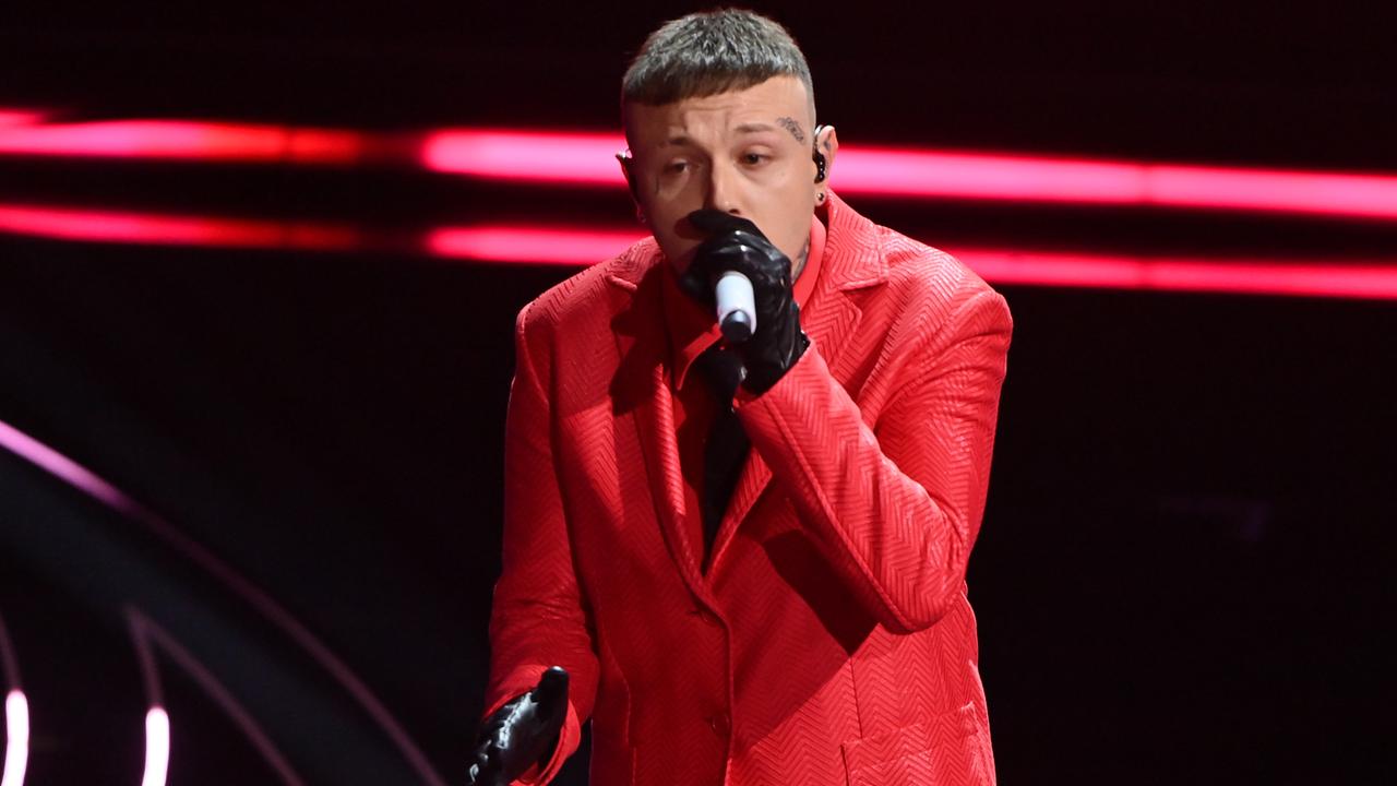 Sanremo 2023 Lazza si prende subito la rivincita È “Cenere” il brano più ascoltato