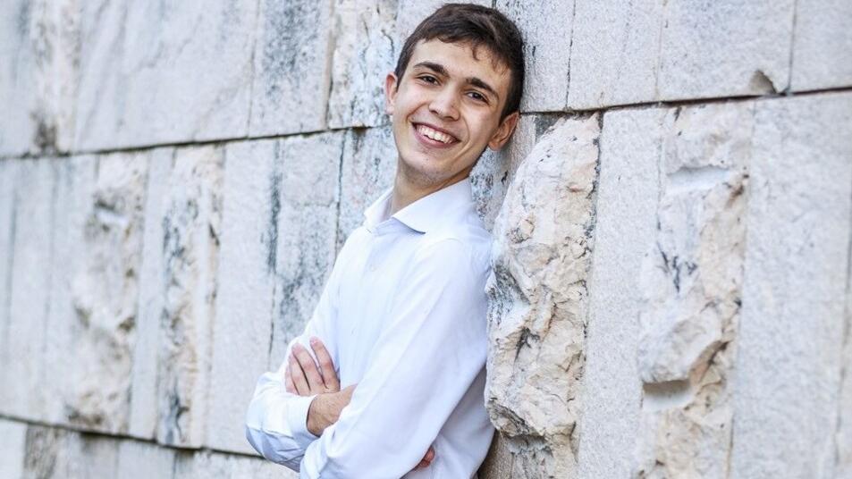 Il romanzo di Porru in ristampa dopo 12 ore