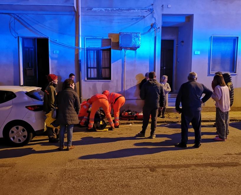 Porto Torres, donna cade sul marciapiede sconnesso e finisce all’ospedale