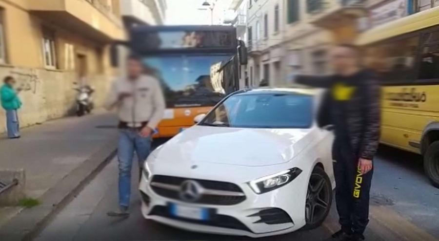 
	L'auto ferma in mezzo alla strada a Pisa: l'automobilista &egrave; stato denunciato&nbsp;

