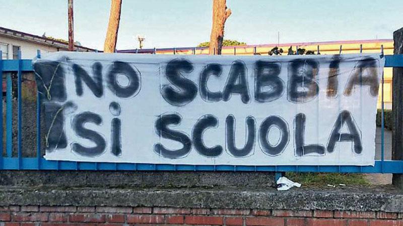 Caso di scabbia al Nautico Fiorillo di Carrara: gli studenti restano fuori