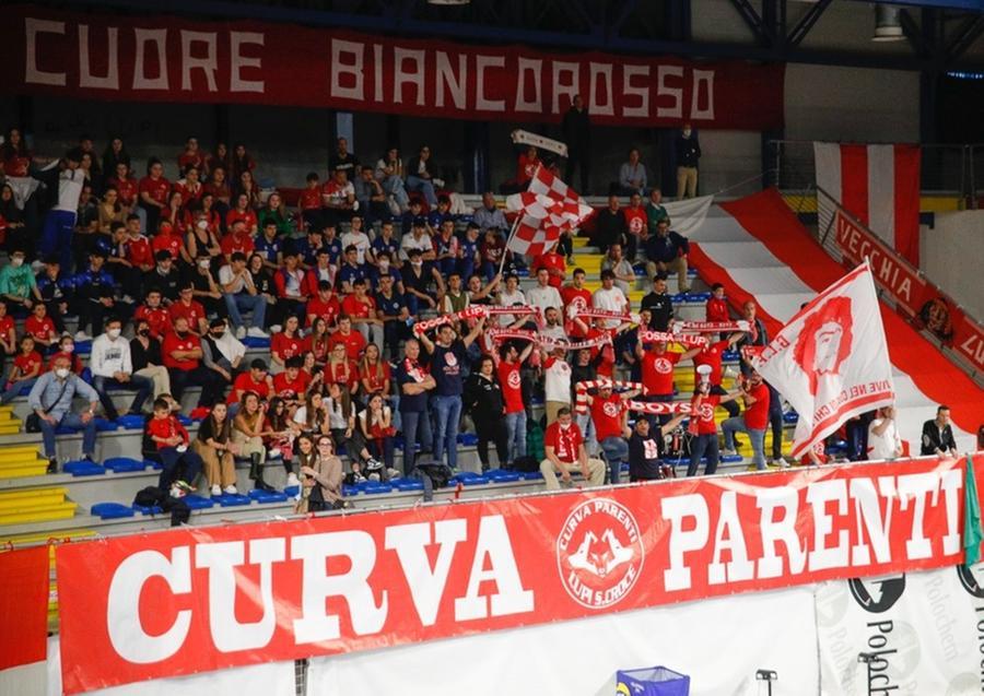 Lupi belli, vincenti e convincenti. E a Santa Croce sale l'entusiasmo