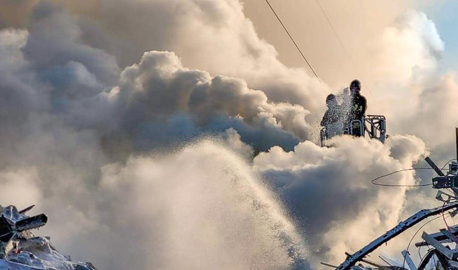 Modena. Incendio di Baggiovara, dalle analisi Arpae non sono emerse criticità «Livelli di inquinanti molto inferiori a quelli di riferimento»