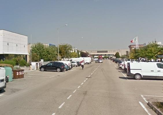 Nonantola. Ancora furti: lei chiede informazioni e lui ruba le borsette dentro le auto