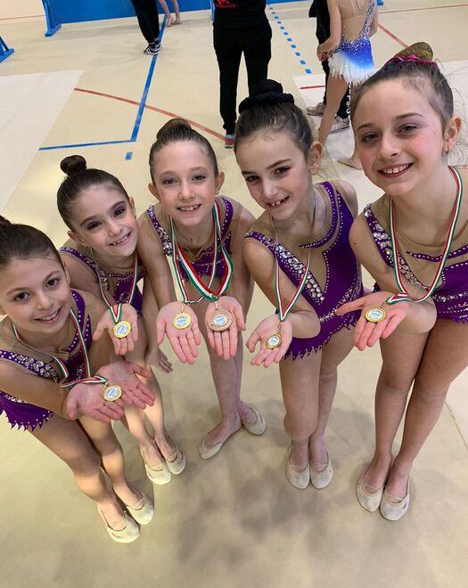 La Ritmica Girasole protagonista alla prima del campionato Uisp