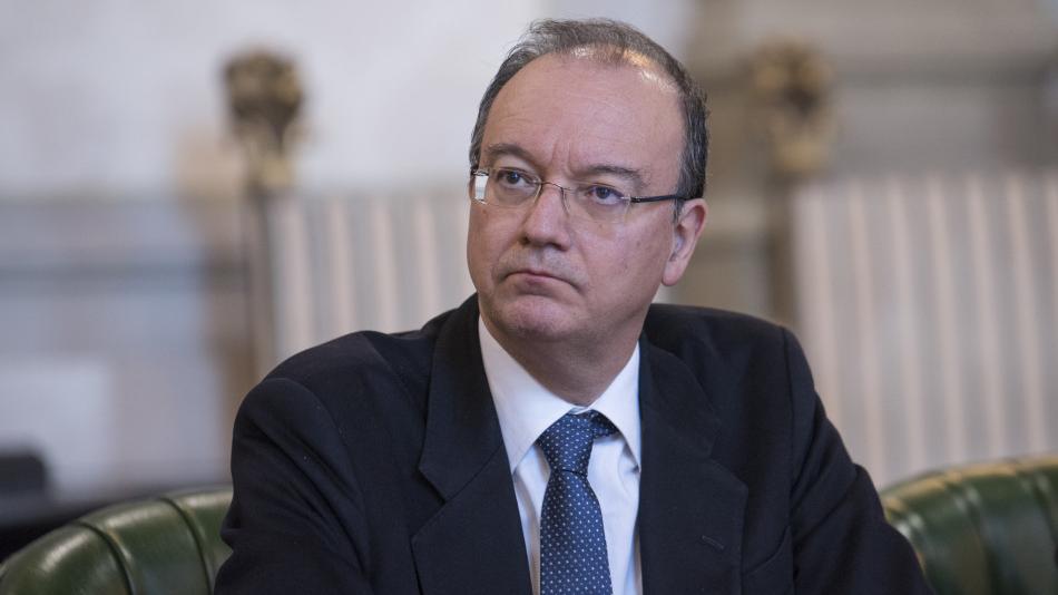 <usng-titolo>Il ministro dell'istruzione: «La scuola valorizzi il talento. Ai docenti più soldi e rispetto»</usng-titolo>