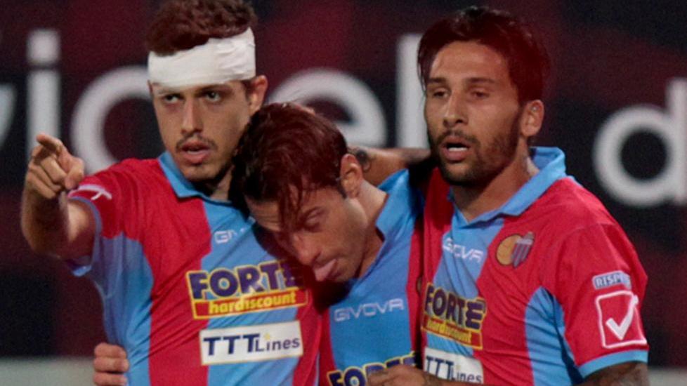Il Catania regala il primo successo a Sannino