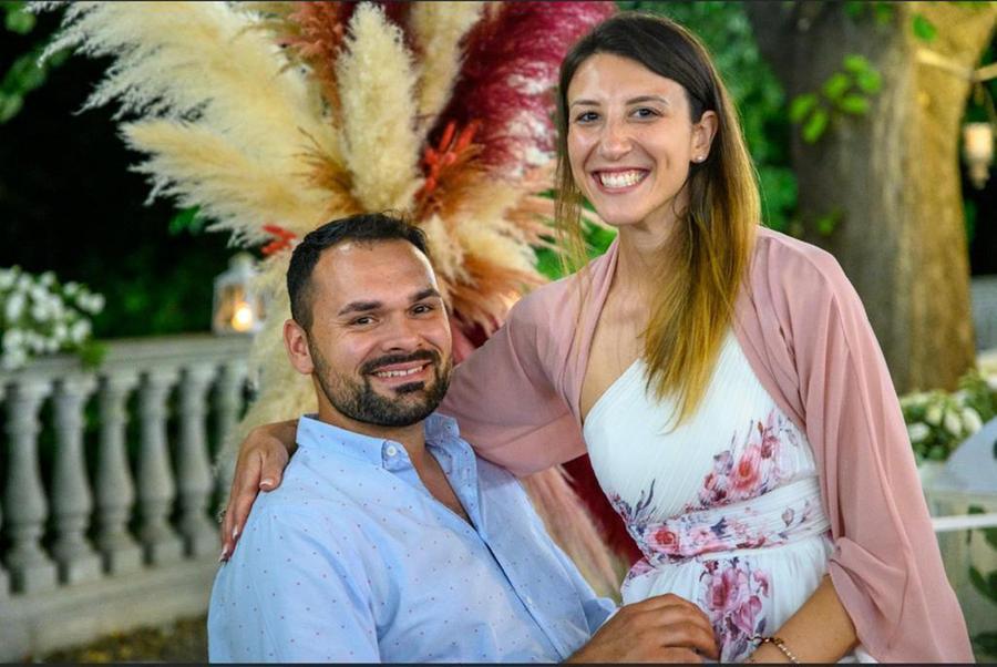 
	Giuseppe Demasi e Ludovica Papa, titolari del bar pizzeria Interno 44 dove &egrave; stata giocata la "quota" milionaria

