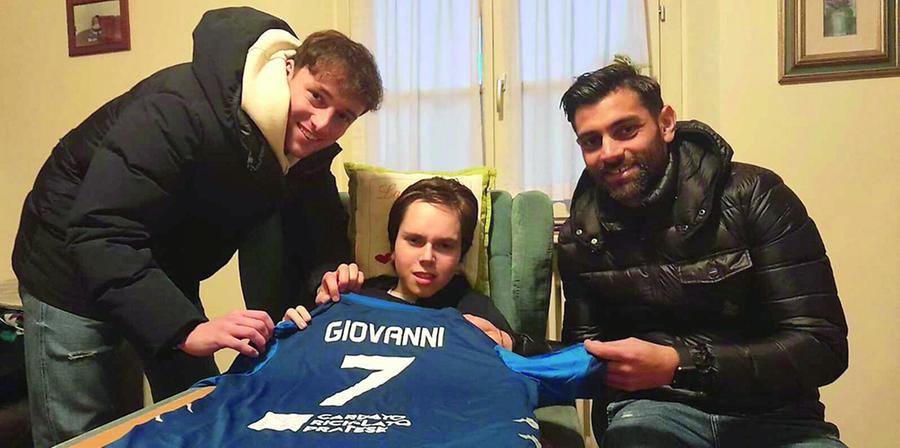 La maglia numero 7 del suo Prato e la lotta del piccolo Gio contro la malattia